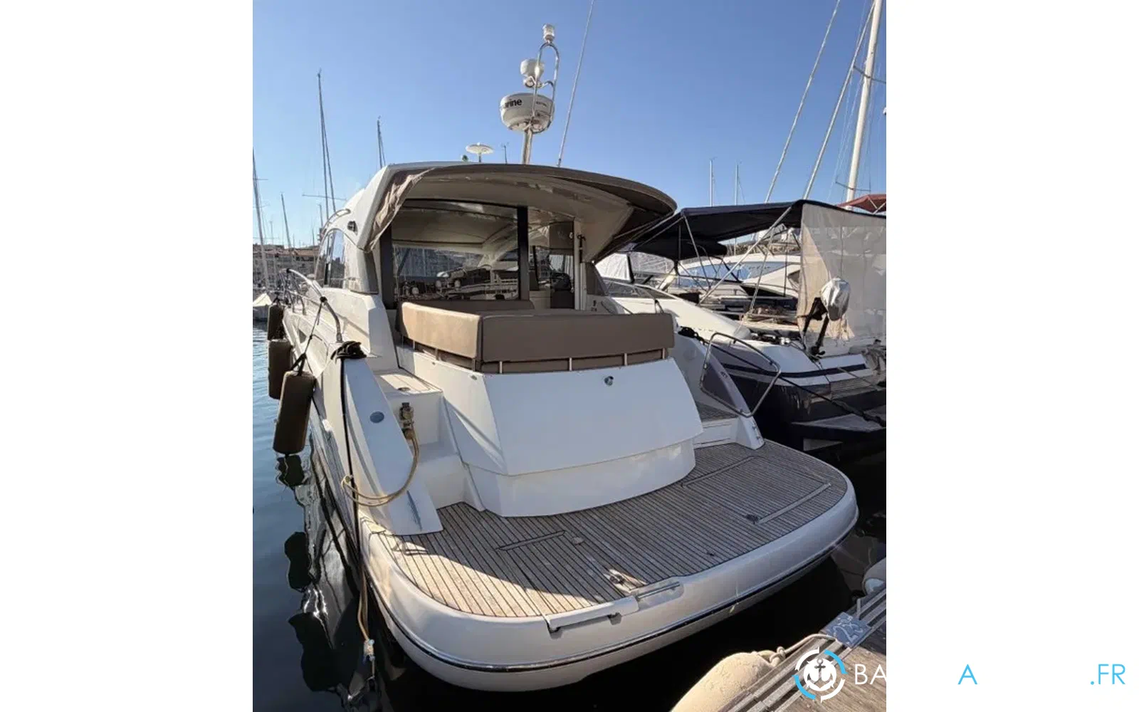 slider 3 Prestige Yachts 440 S