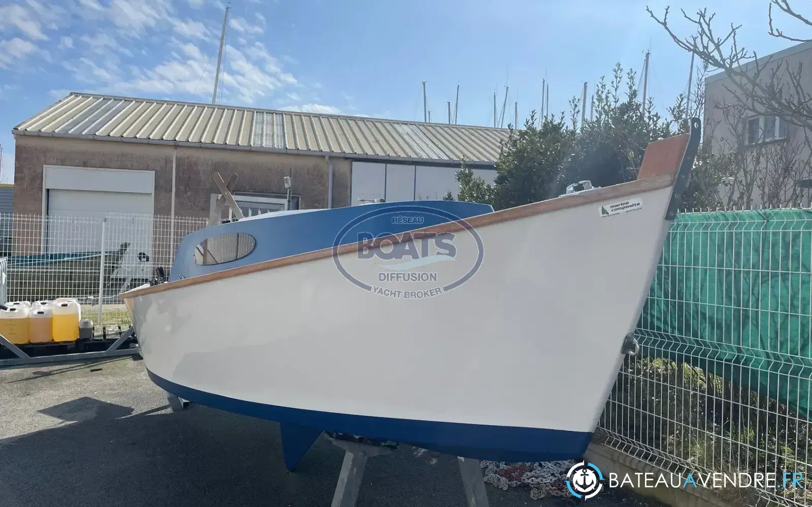 slider 4 Marine Compositi Gazelle