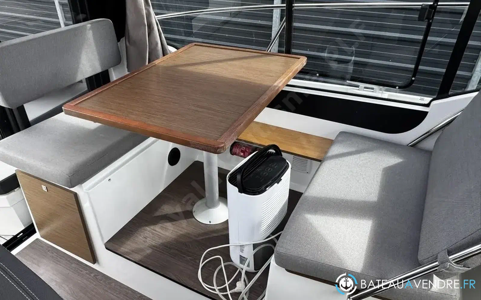 slider 10 Jeanneau Merry Fisher 895