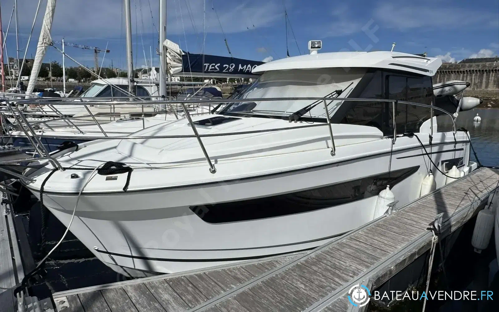 slider 1 Jeanneau Merry Fisher 895