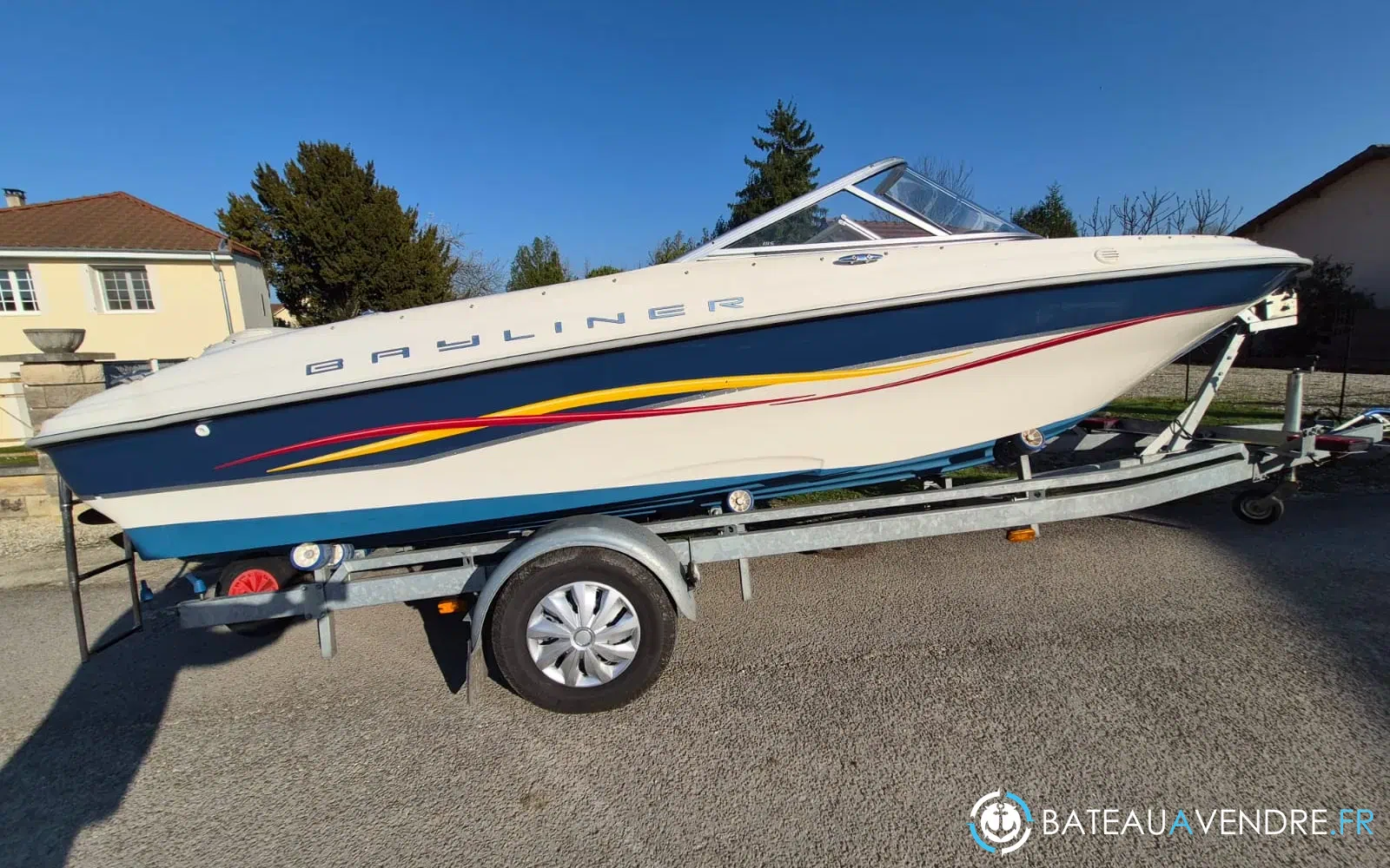 slider 0 Bayliner 1850 Capri Bowrider