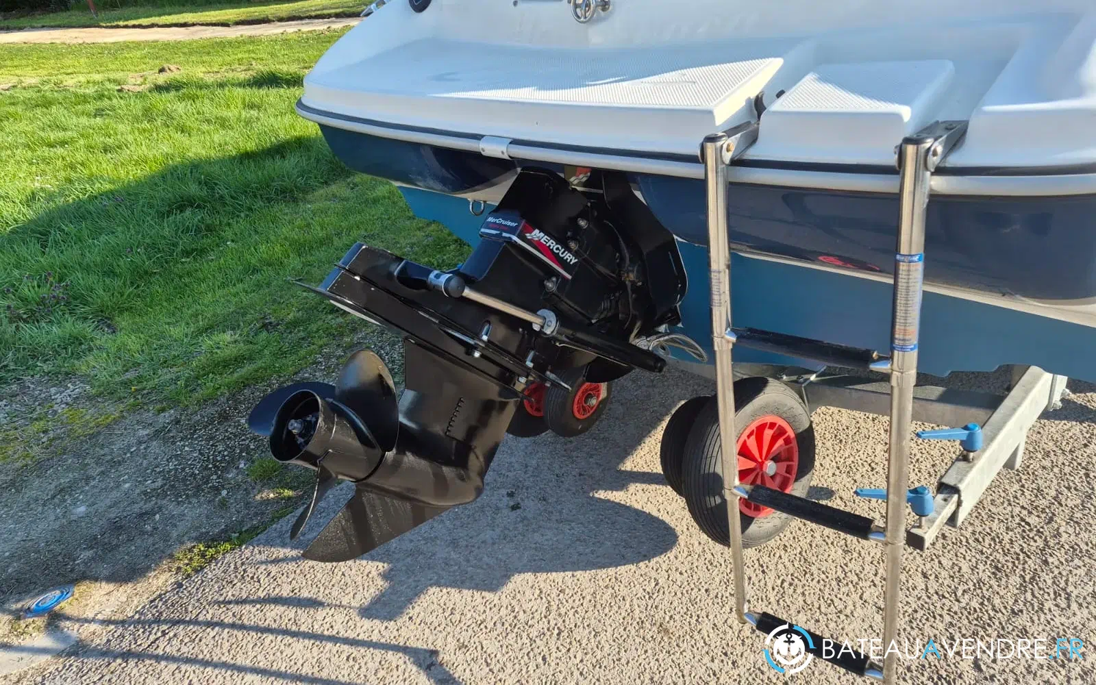 slider 9 Bayliner 1850 Capri Bowrider