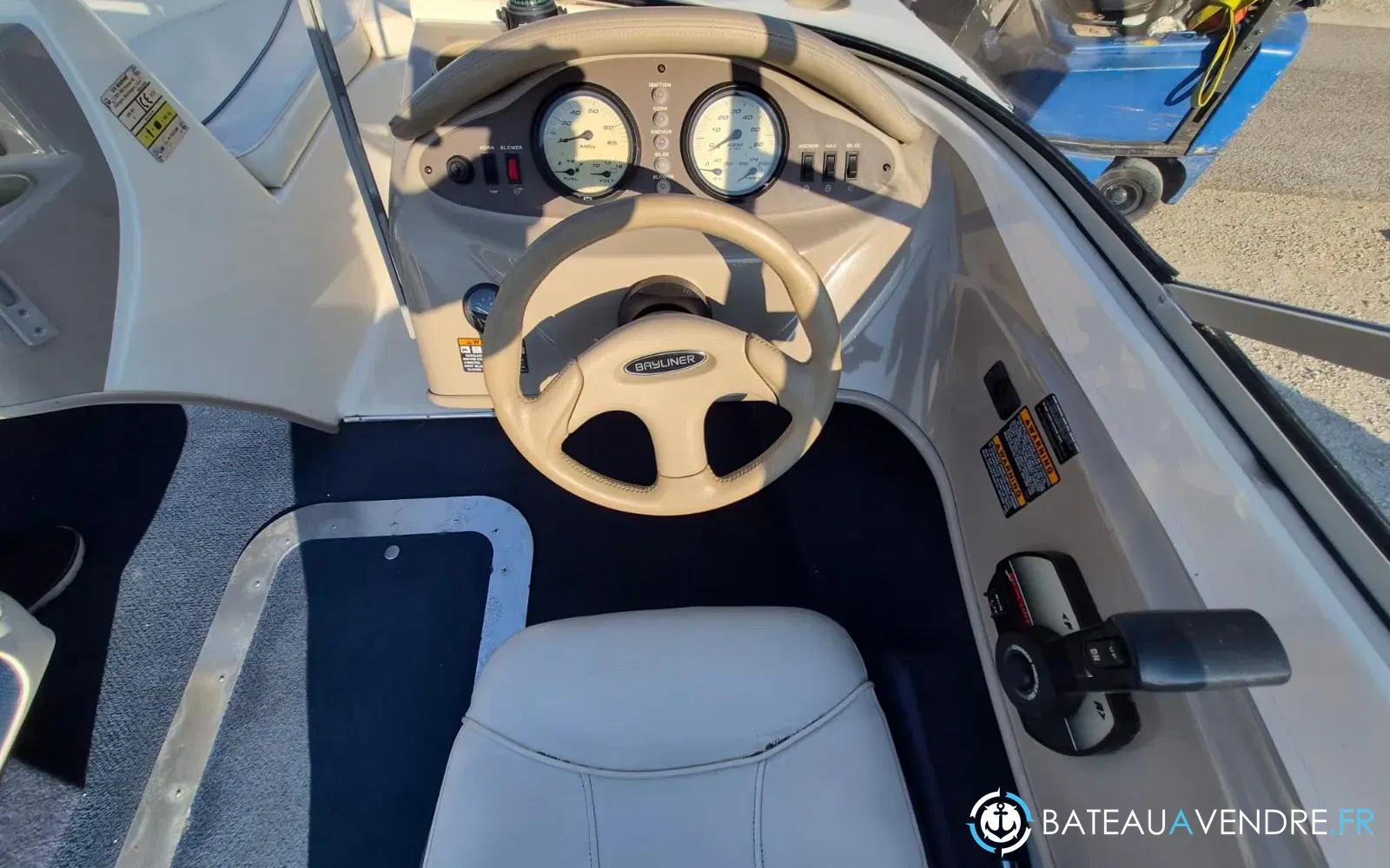 slider 4 Bayliner 1850 Capri Bowrider