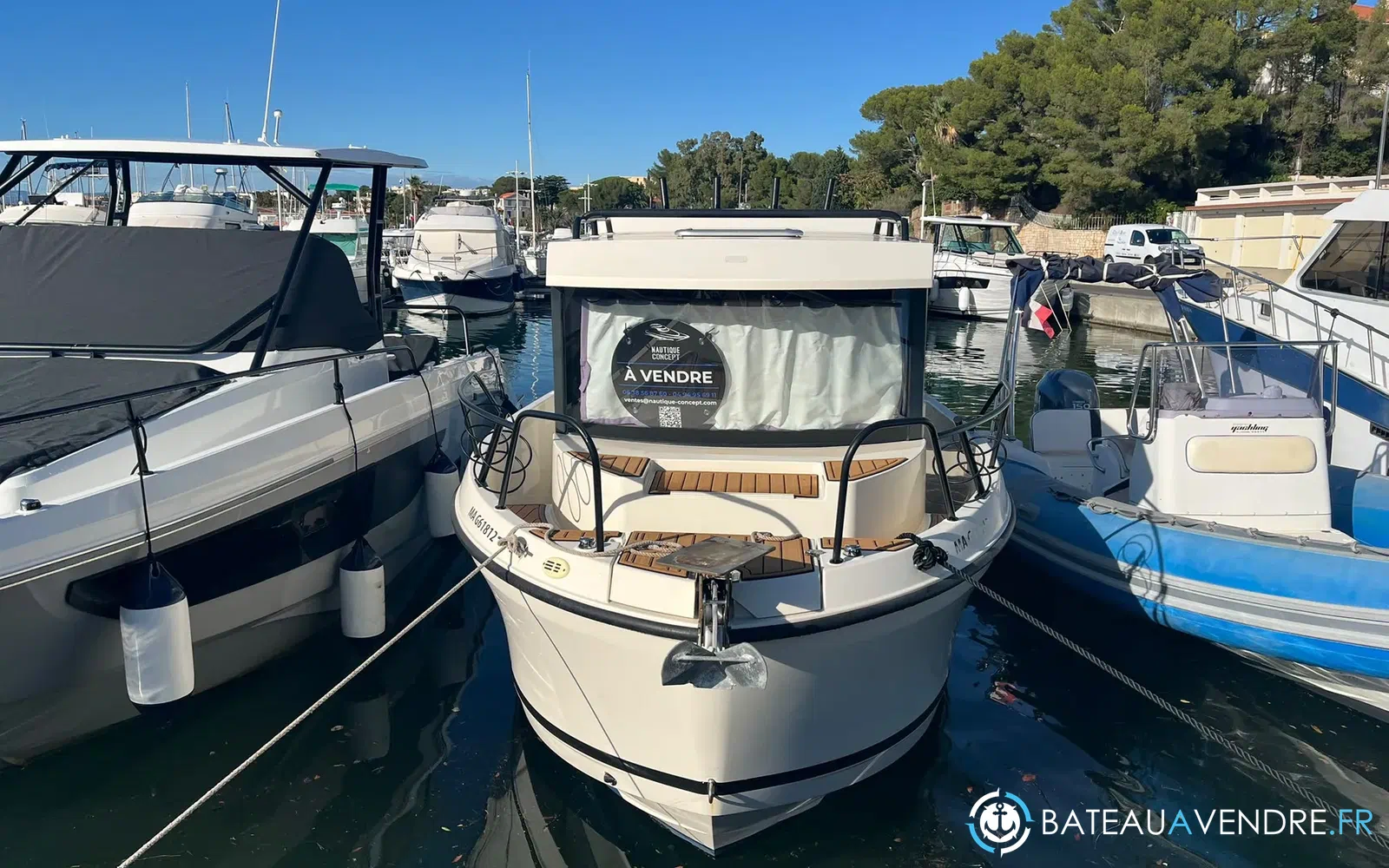 slider 1 Quicksilver Activ 705 Pilothouse