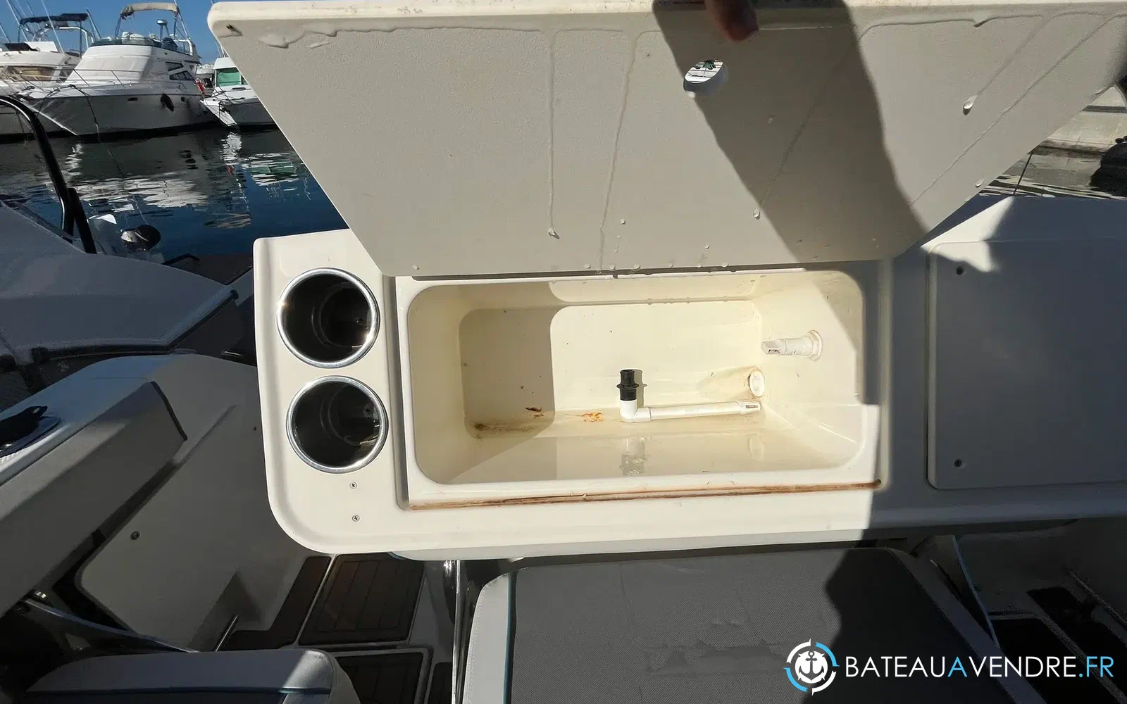 slider 27 Quicksilver Activ 705 Pilothouse