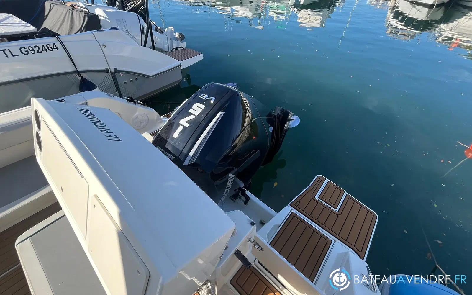 slider 28 Quicksilver Activ 705 Pilothouse