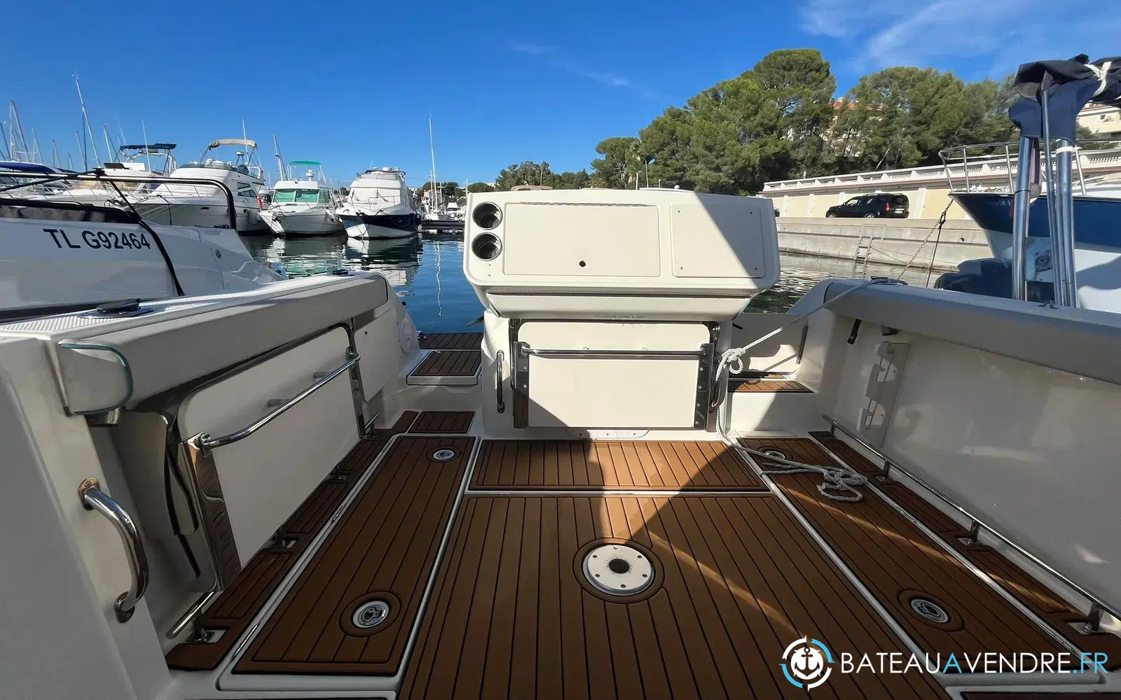 slider 39 Quicksilver Activ 705 Pilothouse