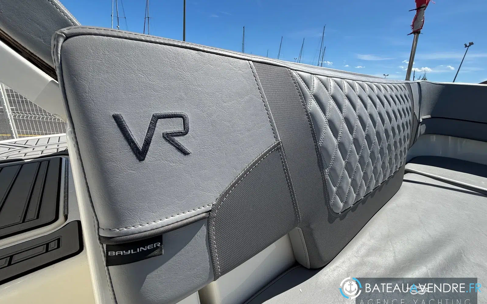 slider 14 Bayliner VR5 Cuddy OB
