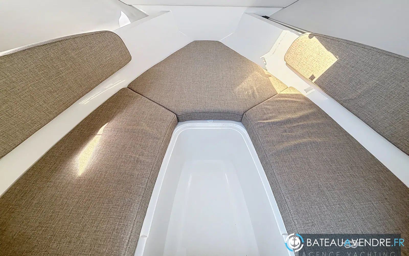 slider 17 Bayliner VR5 Cuddy OB