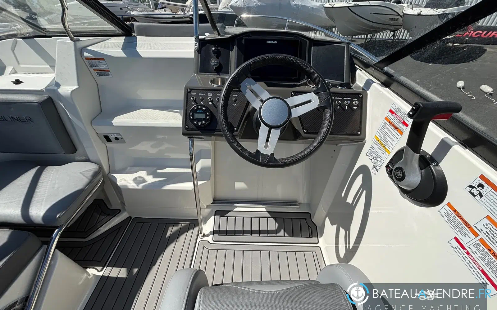 slider 7 Bayliner VR5 Cuddy OB