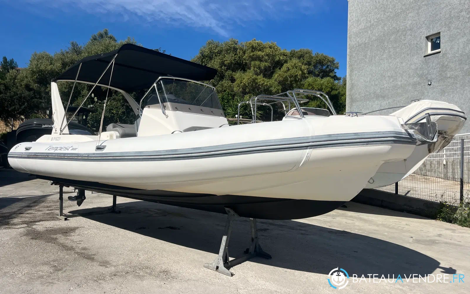 slider 4 Capelli Tempest 800
