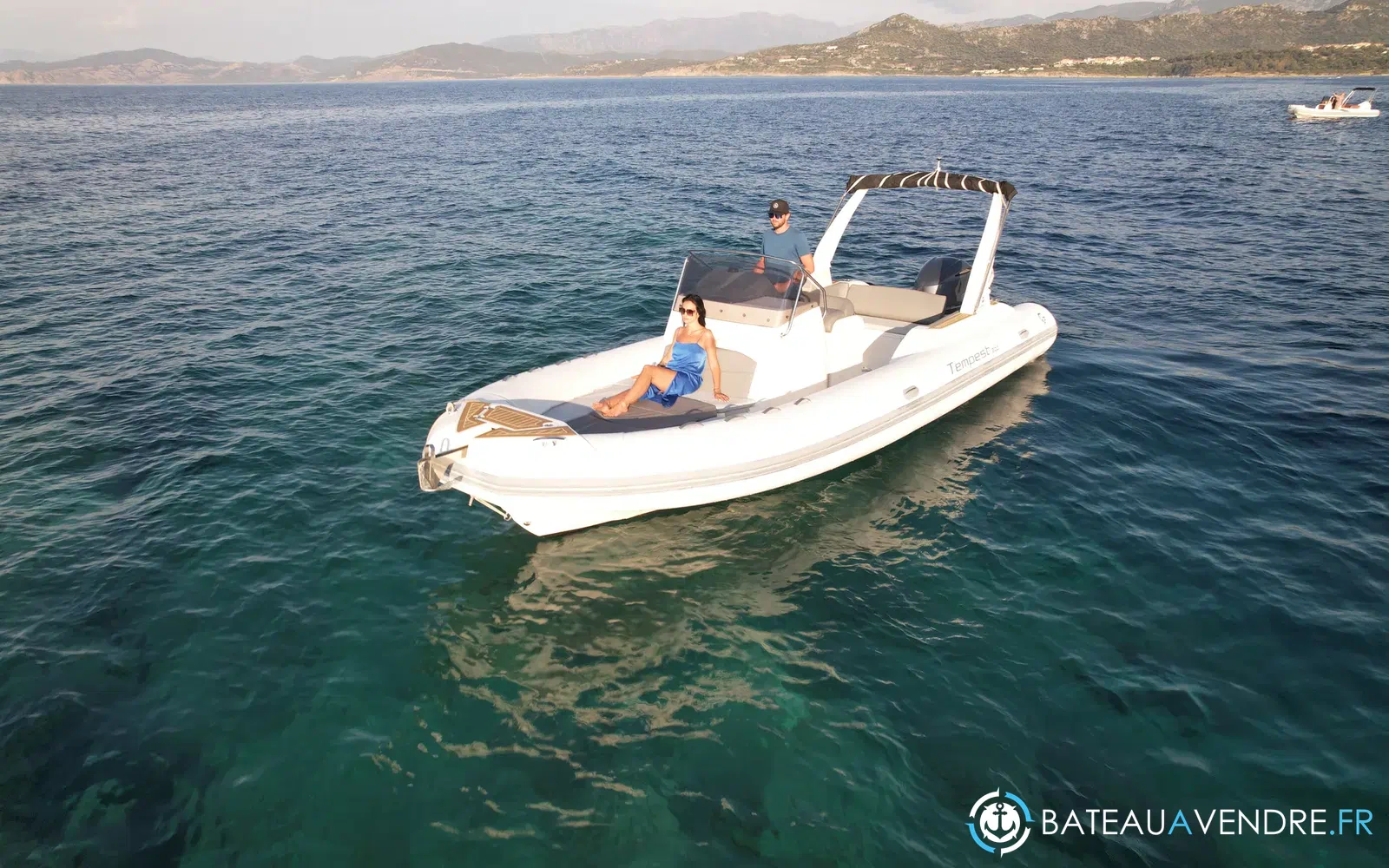 slider 1 Capelli Tempest 800
