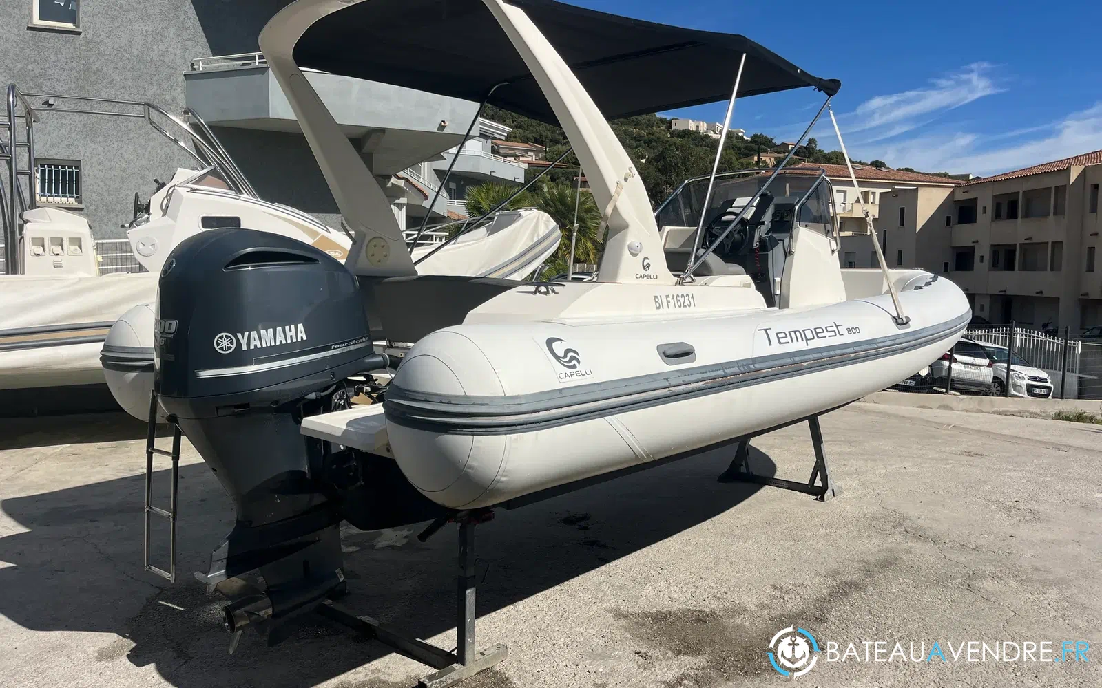 slider 9 Capelli Tempest 800