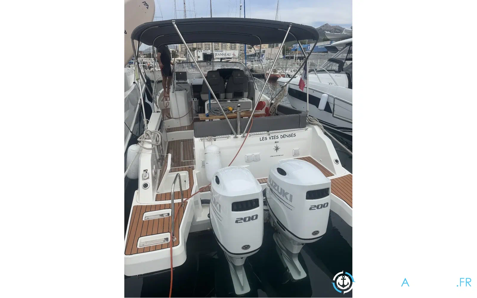 slider 1 Jeanneau Cap Camarat 9.0 WA