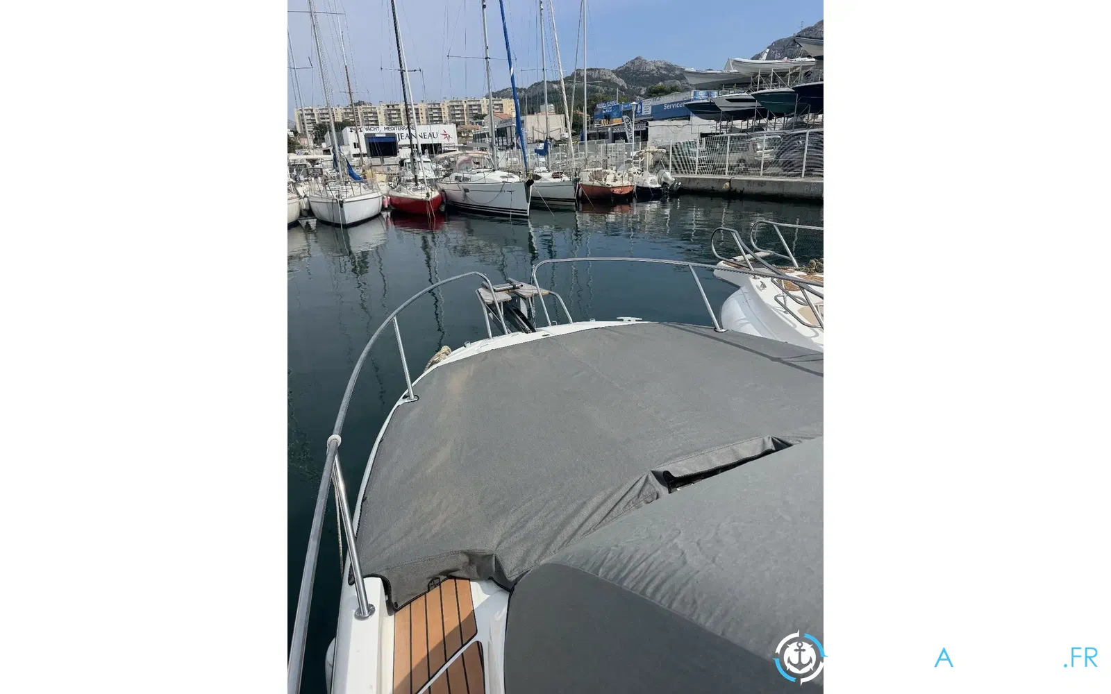 slider 8 Jeanneau Cap Camarat 9.0 WA