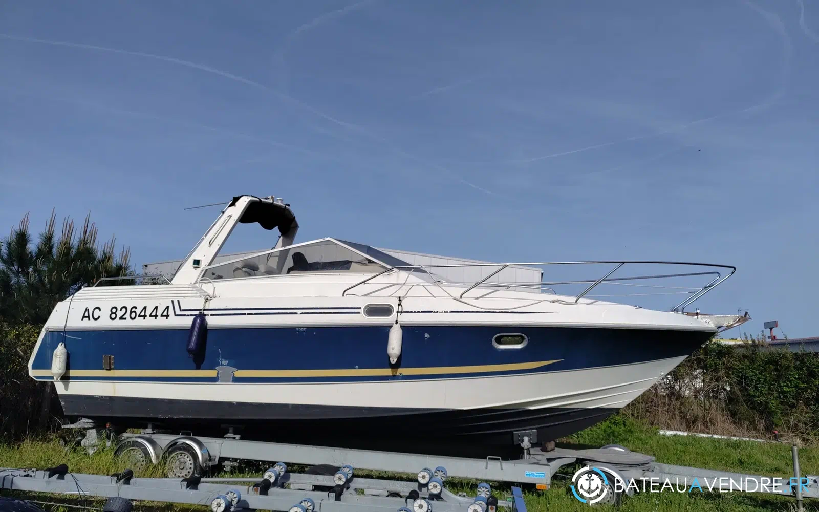 slider 1 Beneteau Flyer Serie 8