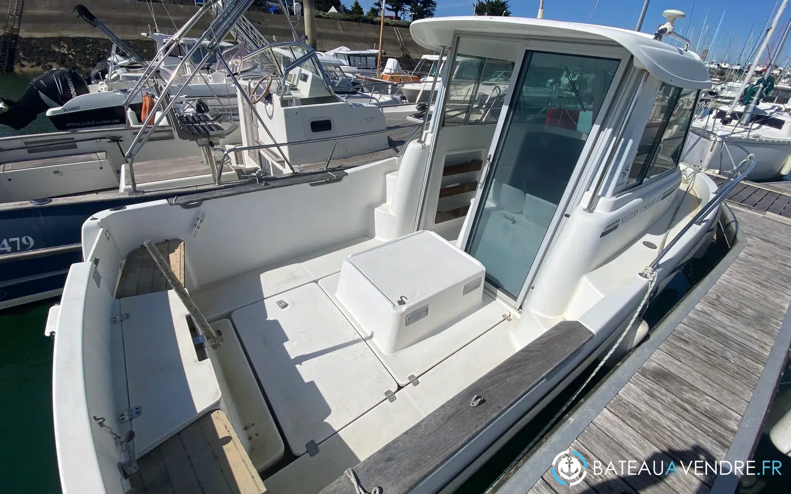 slider 3 Jeanneau Merry Fisher 635
