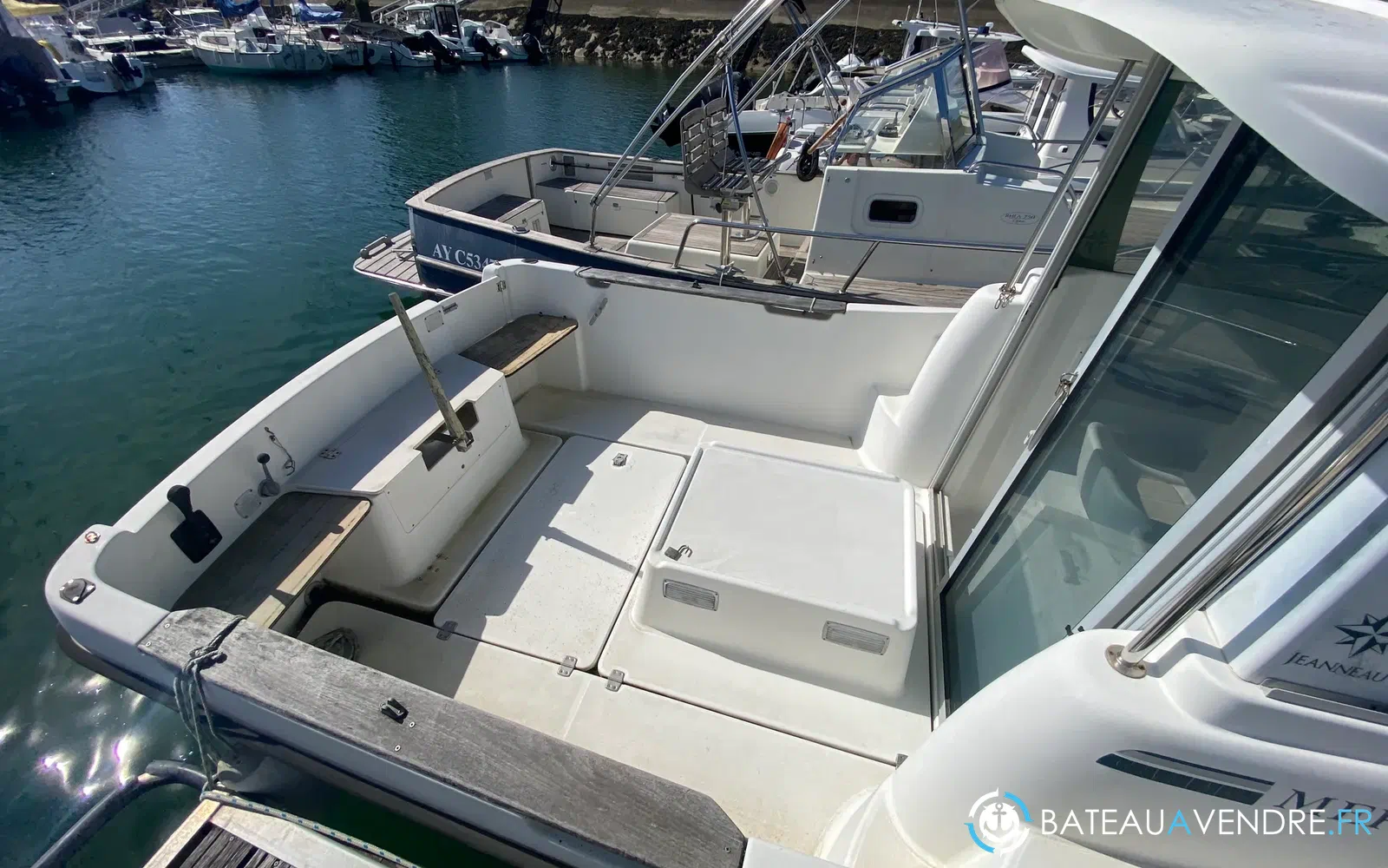 slider 4 Jeanneau Merry Fisher 635