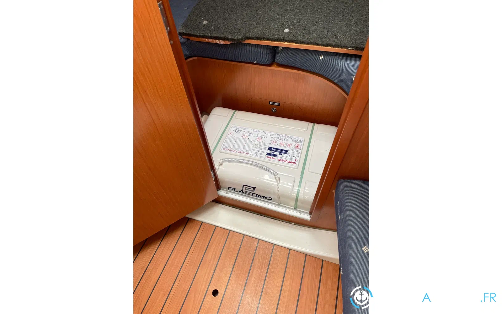 slider 7 Beneteau OCEANIS 323 Dl