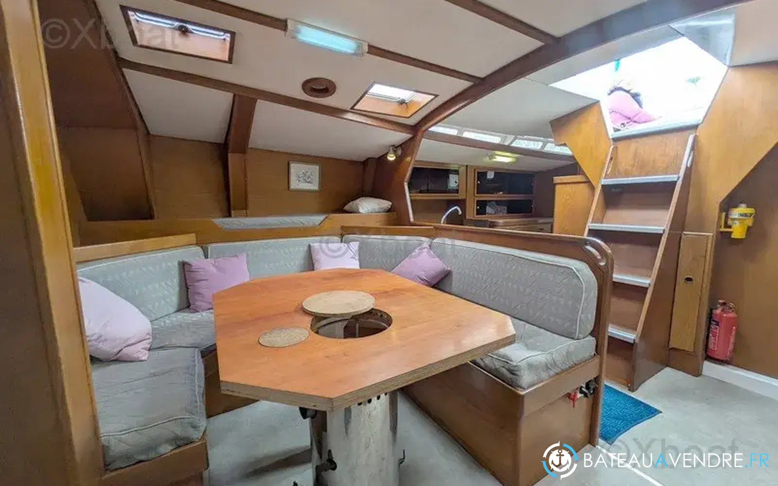 slider 5 Metalu Jade 48 Ketch