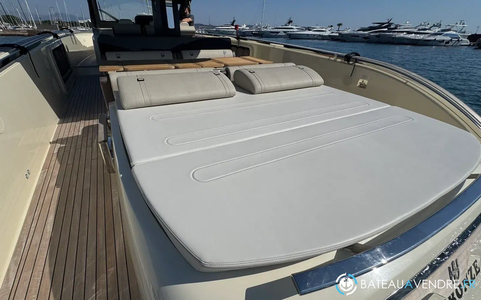 slider 5 Invictus 460 TT