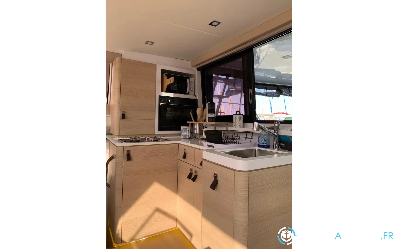 slider 10 Aventura Yacht Aventura 37