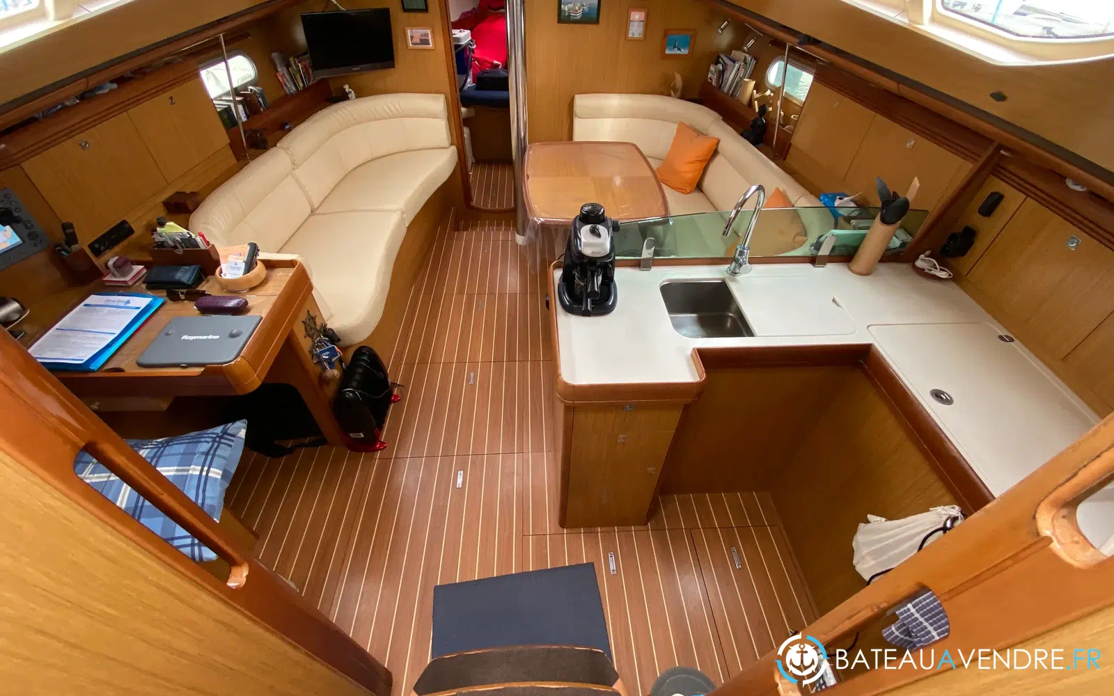 slider 2 Jeanneau Sun Odyssey 42 DS