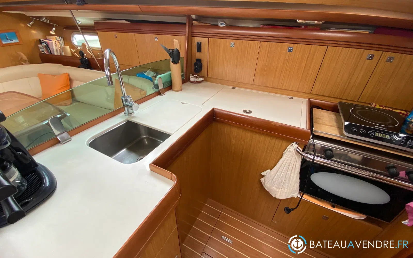 slider 6 Jeanneau Sun Odyssey 42 DS
