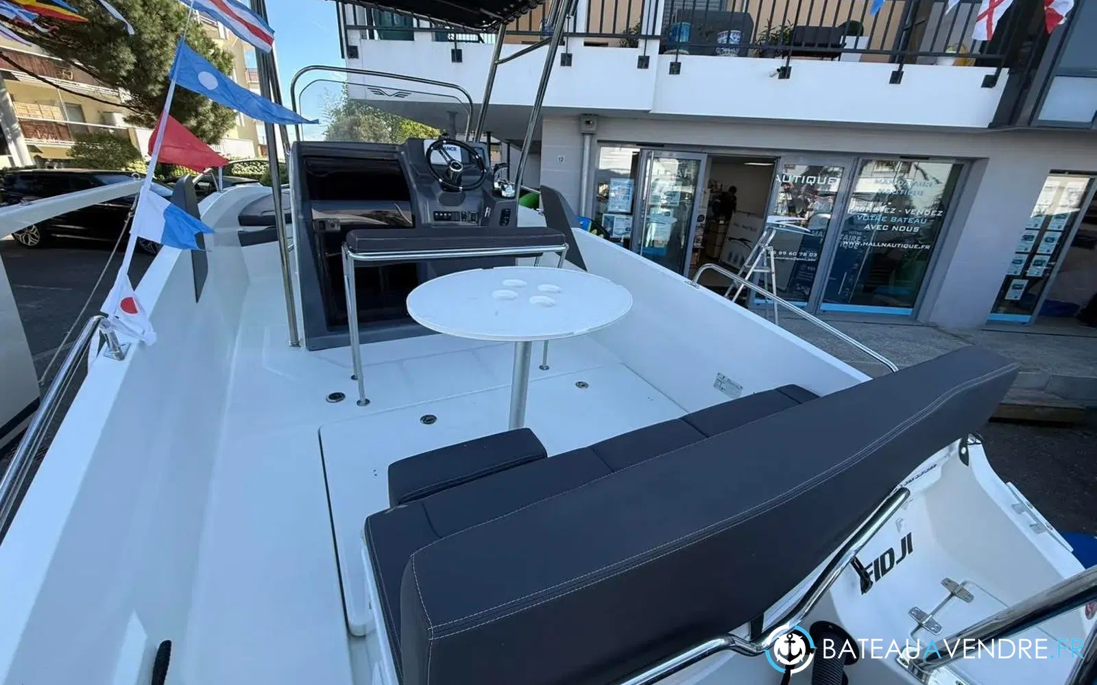 slider 4 Beneteau Flyer 6.6 SPACEdeck