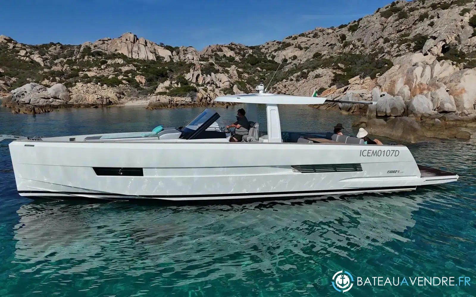 slider 3 Fjord 42 Open