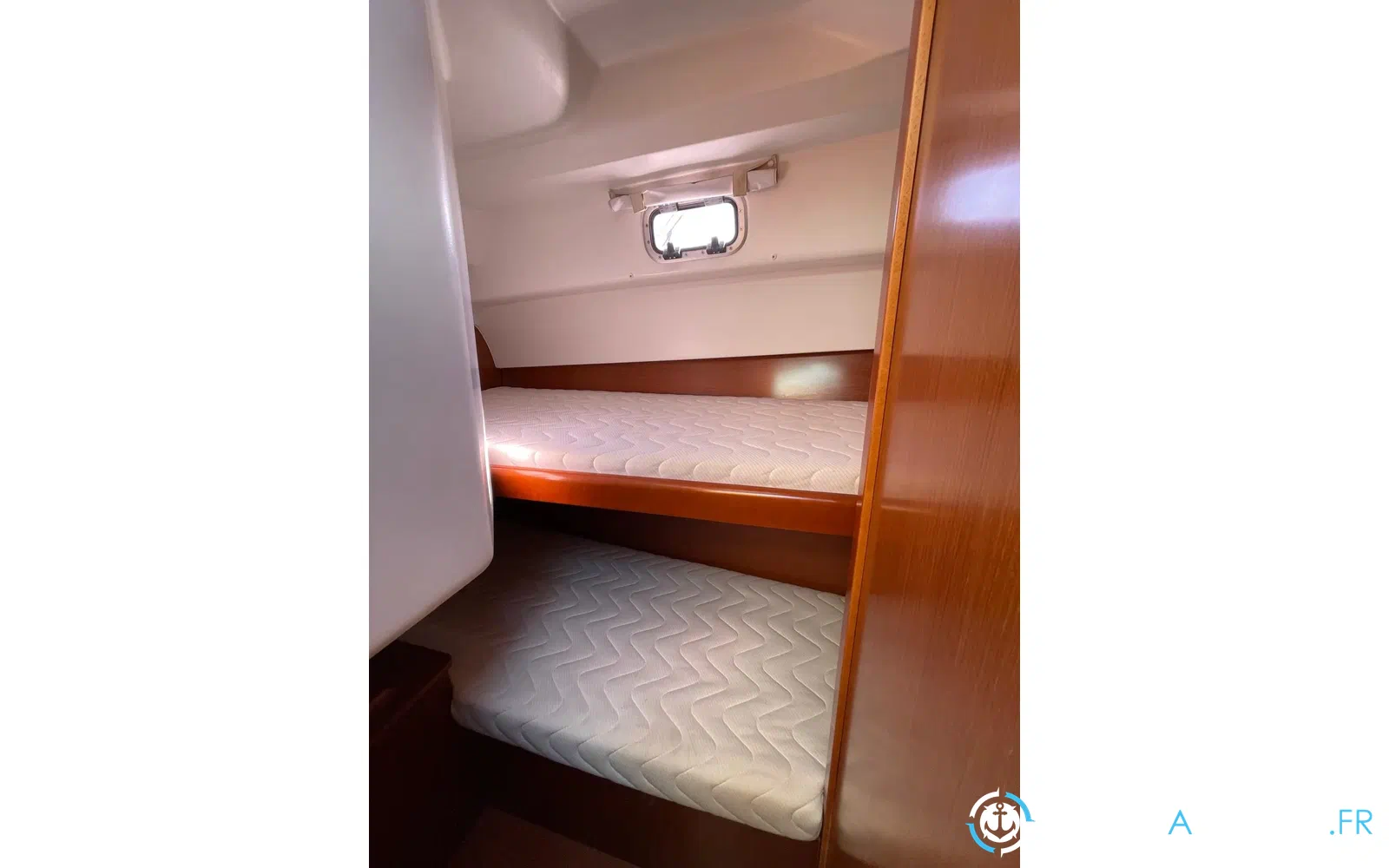 slider 5 Beneteau Antares 30 Fly