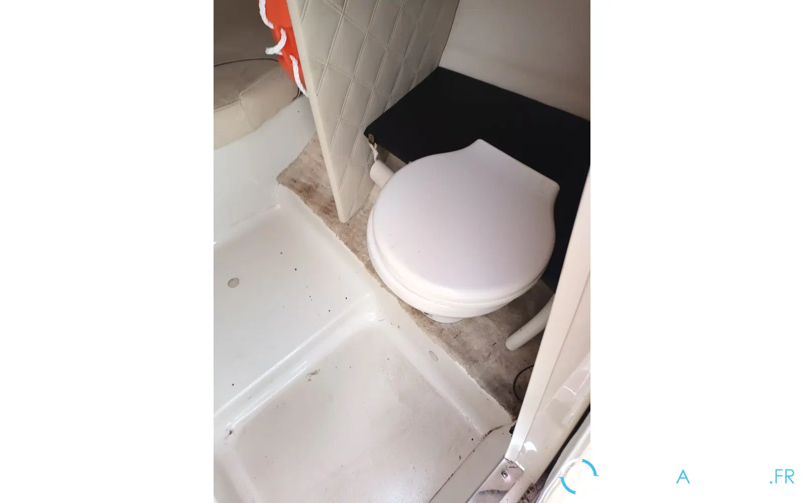 slider 11 Sea Ray 220