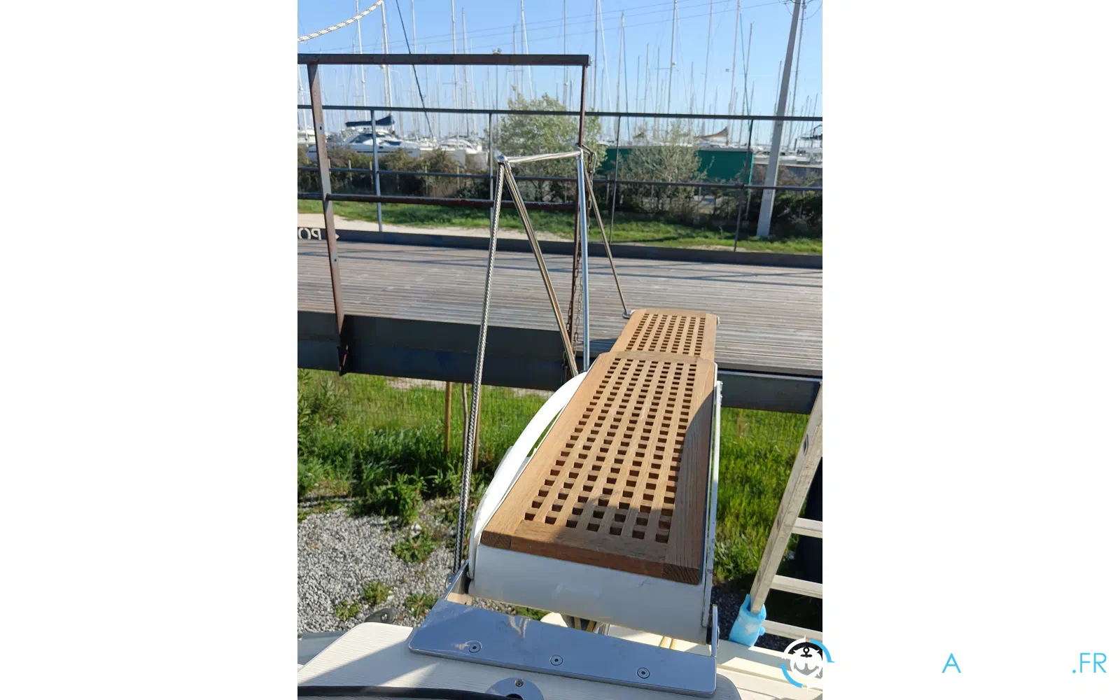 slider 12 Amel Santorin