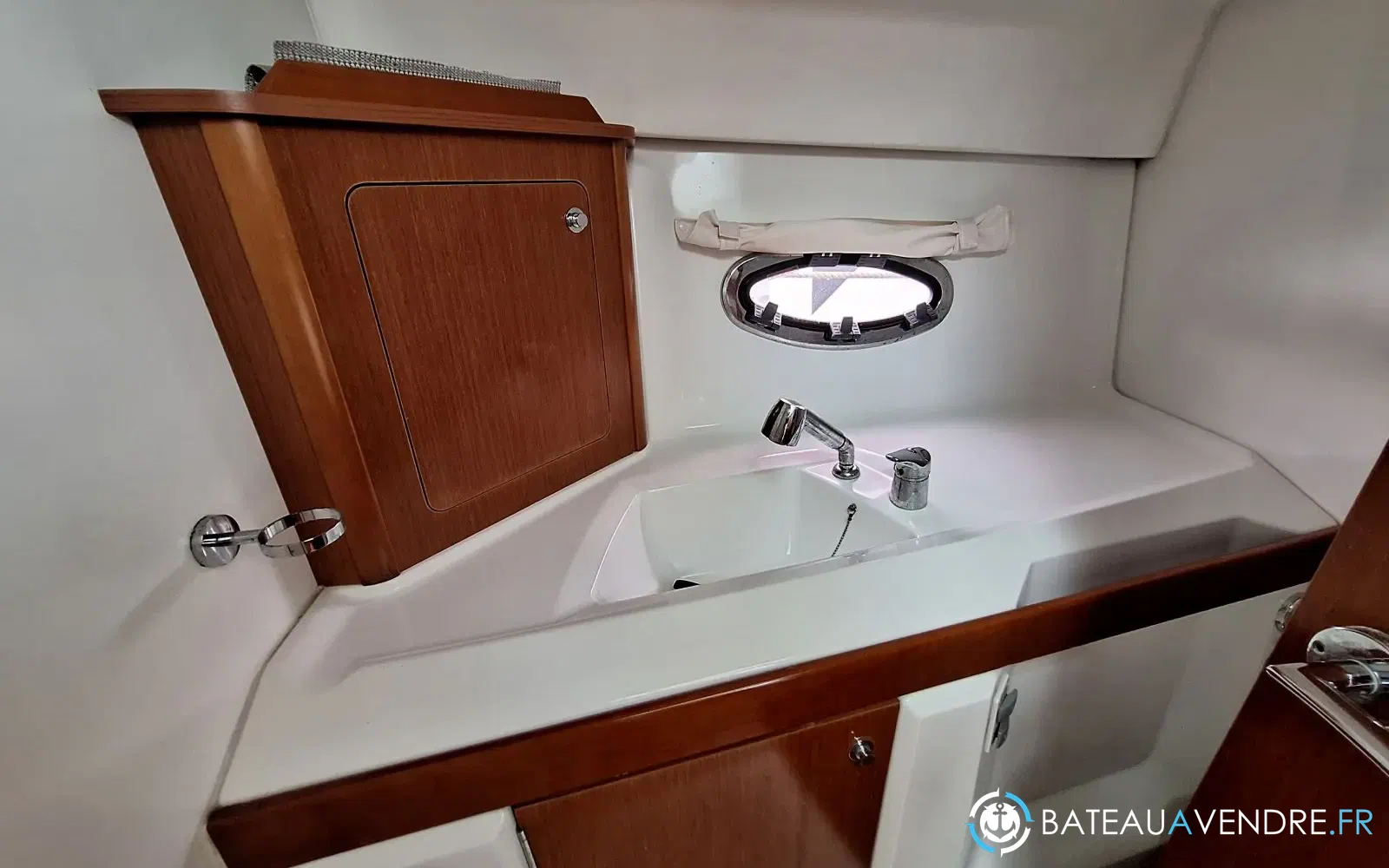 slider 12 Beneteau Antares 30 Fly