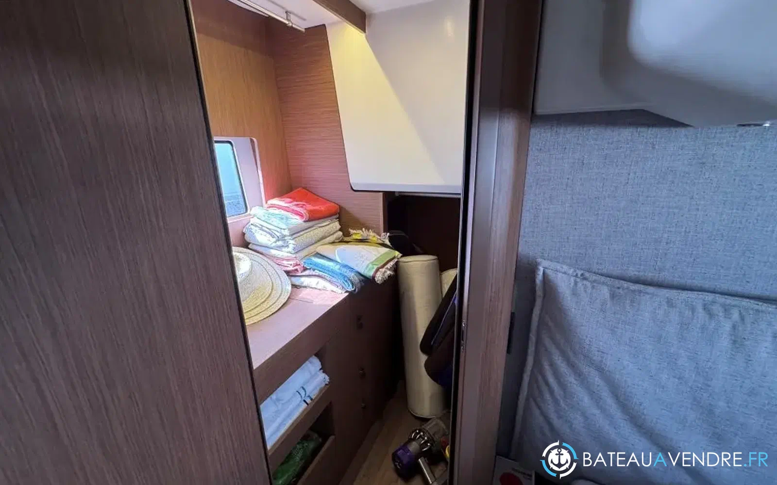 slider 16 Beneteau Monte Carlo 52