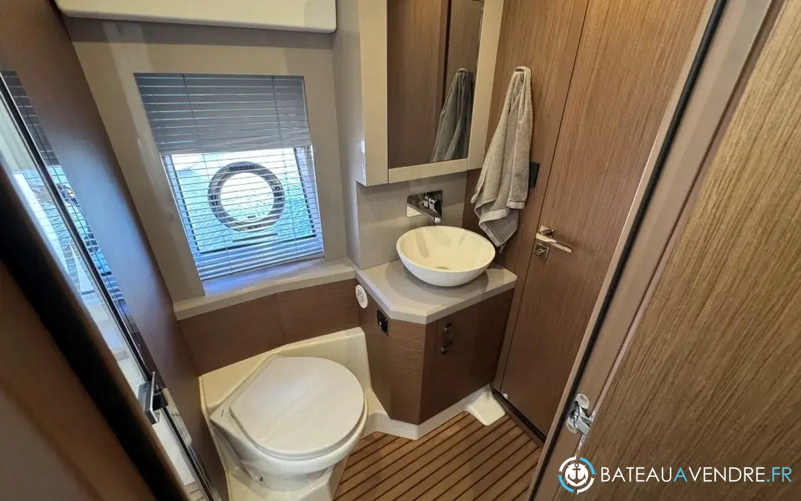 slider 17 Beneteau Monte Carlo 52