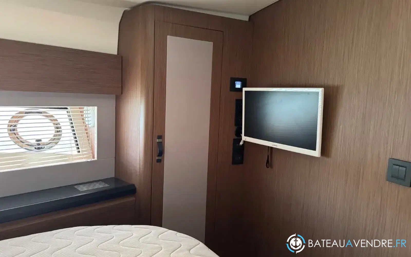 slider 20 Beneteau Monte Carlo 52