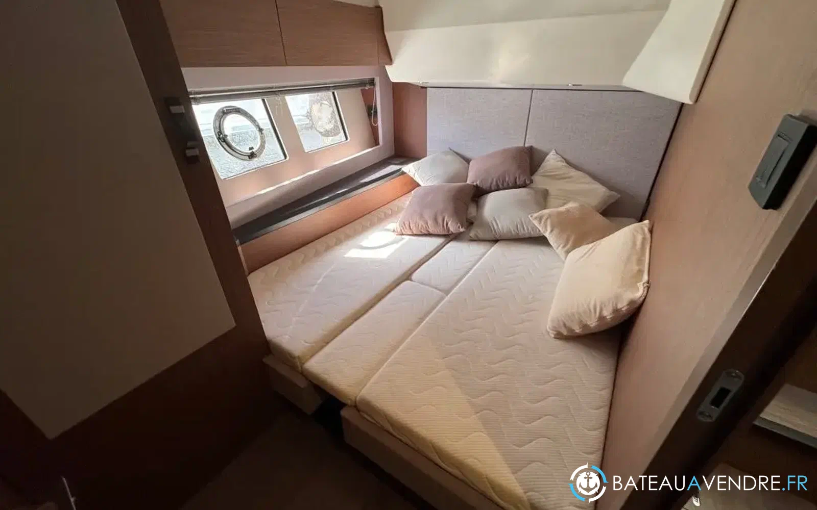 slider 21 Beneteau Monte Carlo 52