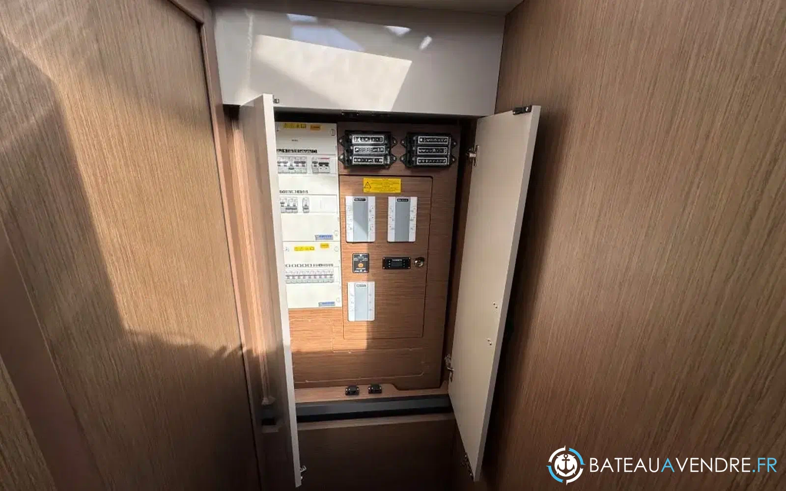 slider 22 Beneteau Monte Carlo 52