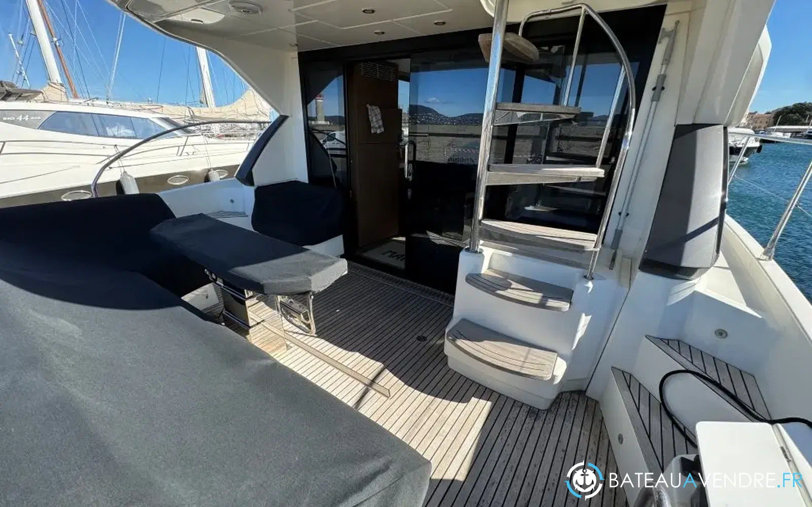 slider 26 Beneteau Monte Carlo 52