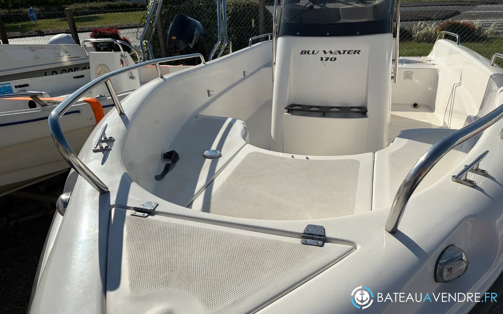 slider 3 Poseidon Blue Water 170