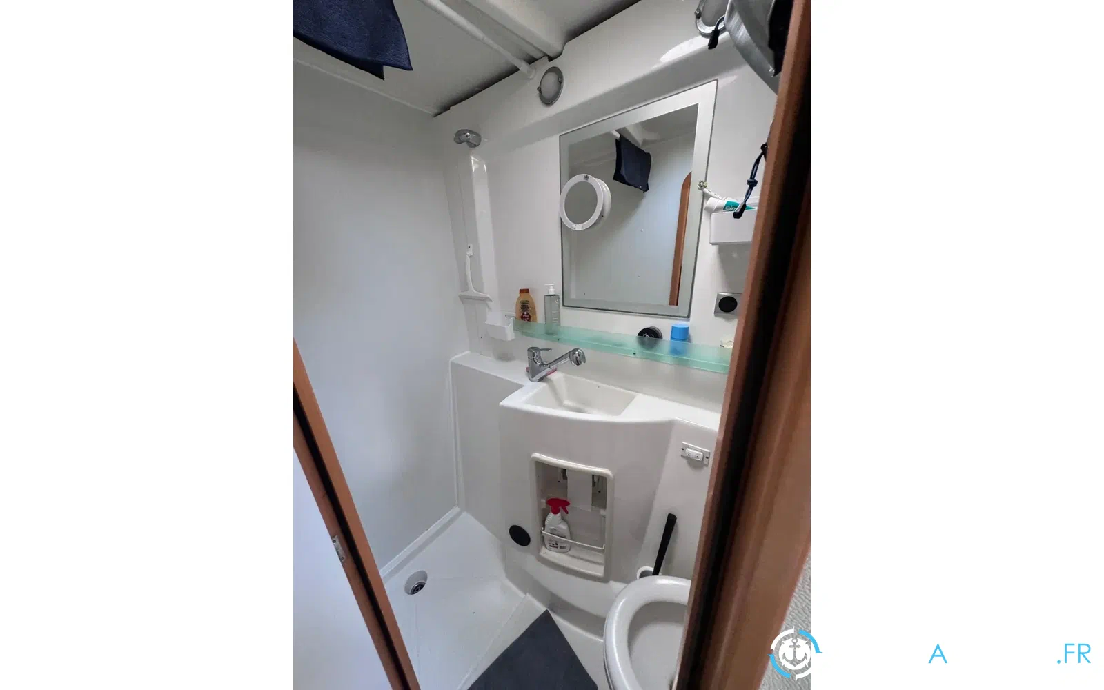 slider 18 Fountaine Pajot Orana 44