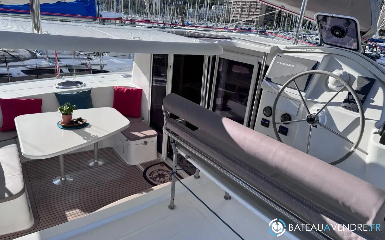 slider 12 Fountaine Pajot Orana 44