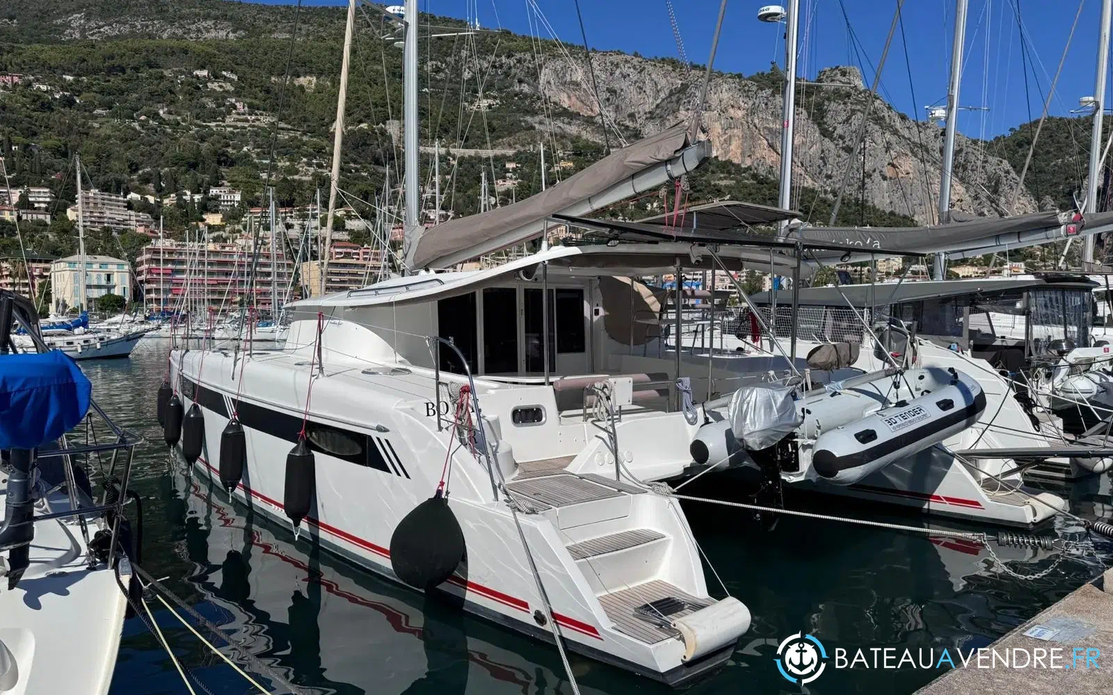 slider 2 Fountaine Pajot Orana 44