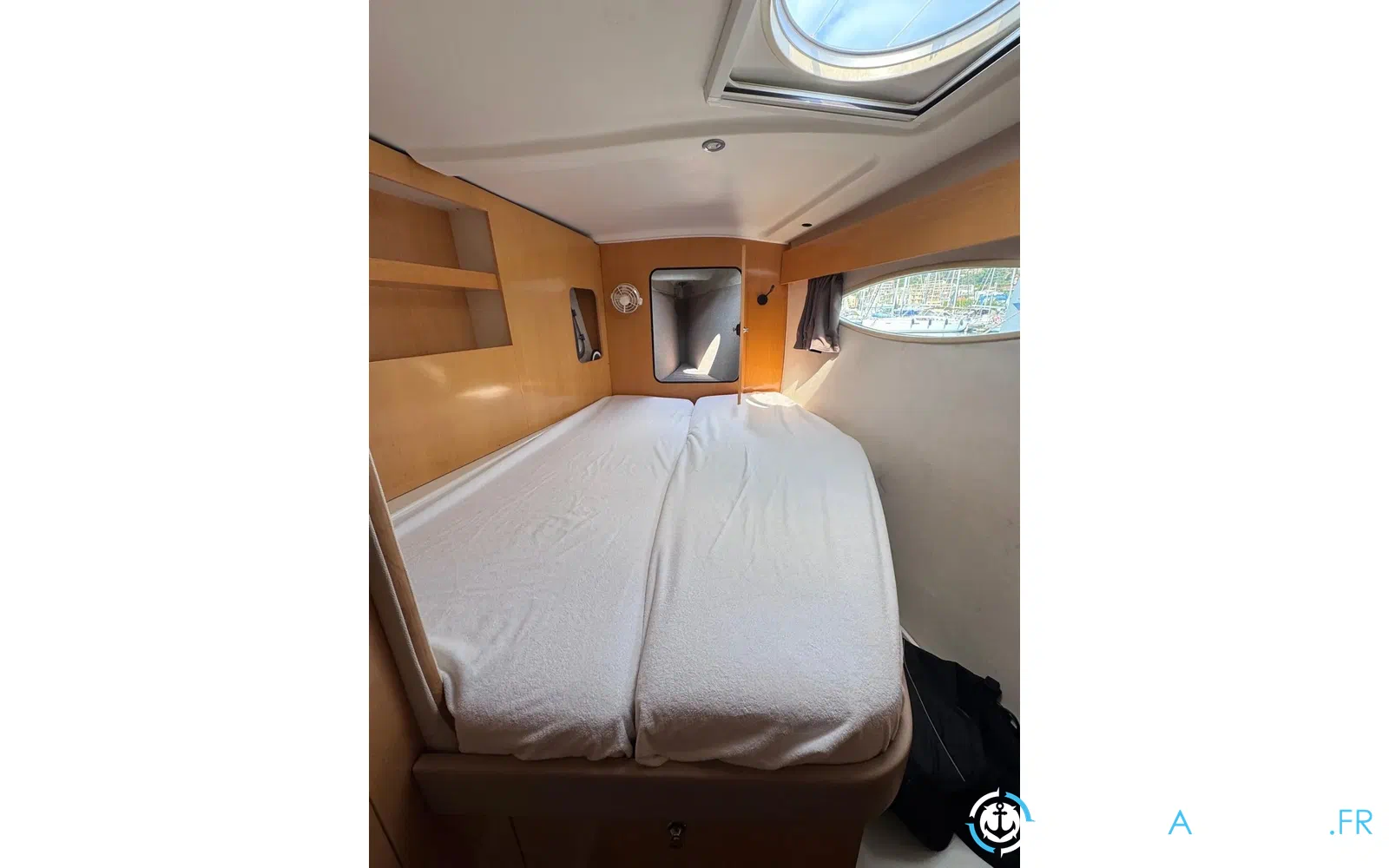 slider 16 Fountaine Pajot Orana 44
