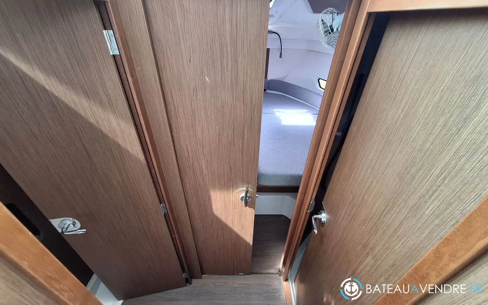 slider 9 Beneteau Antares 9 OB
