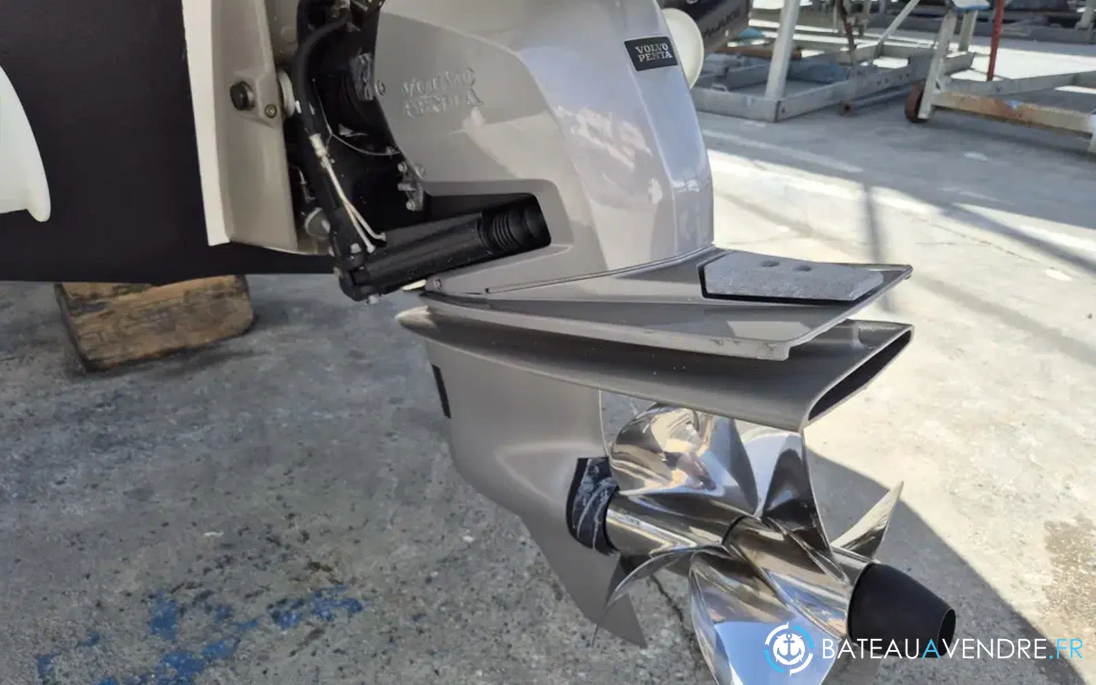 slider 12 Delta Marine Delta 33