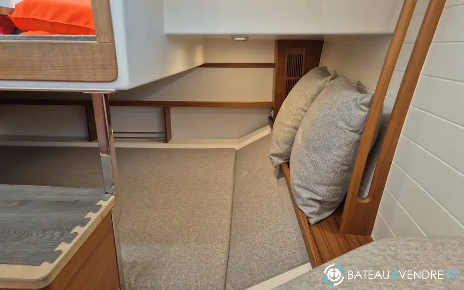 slider 65 Delta Marine Delta 33