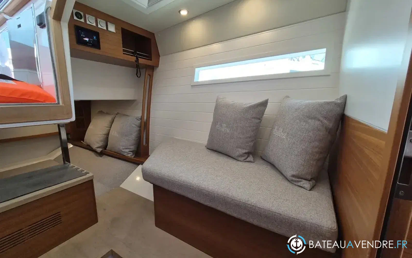 slider 69 Delta Marine Delta 33