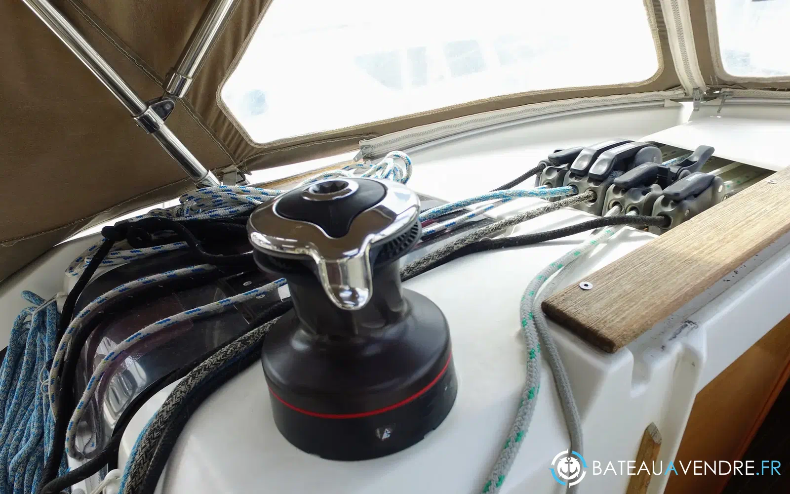 slider 14 Jeanneau Sun Odyssey 379